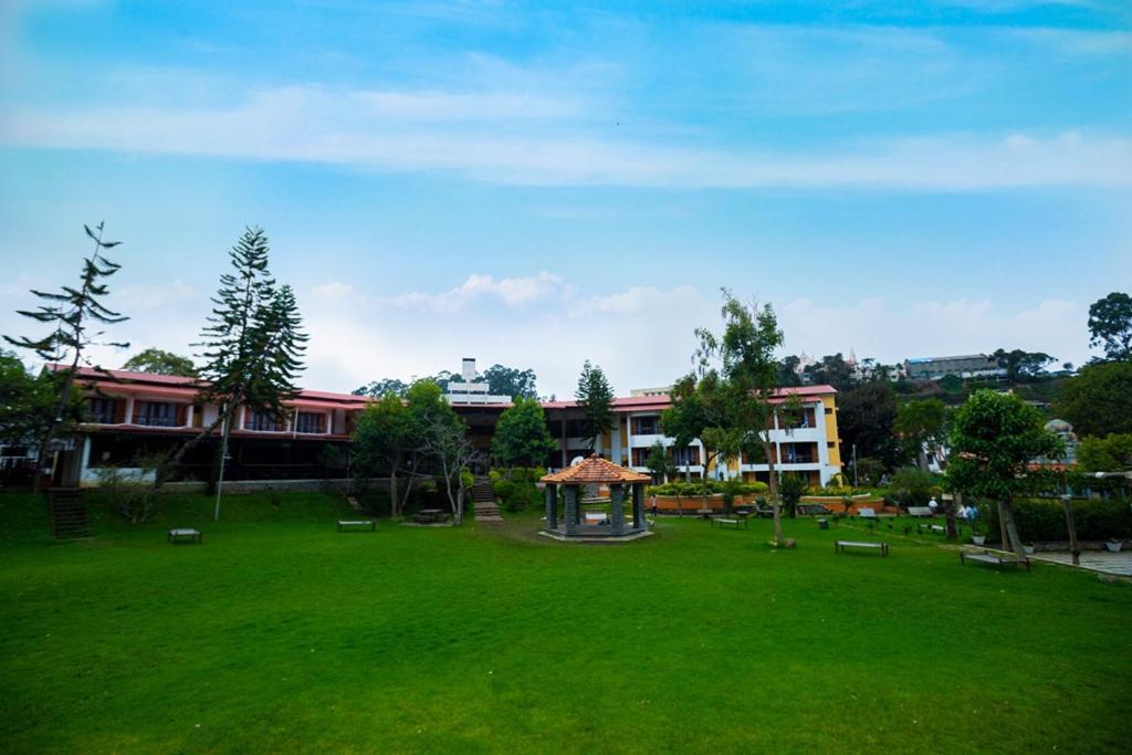 Hotel Kodai International Kodaikanal Bagian luar foto
