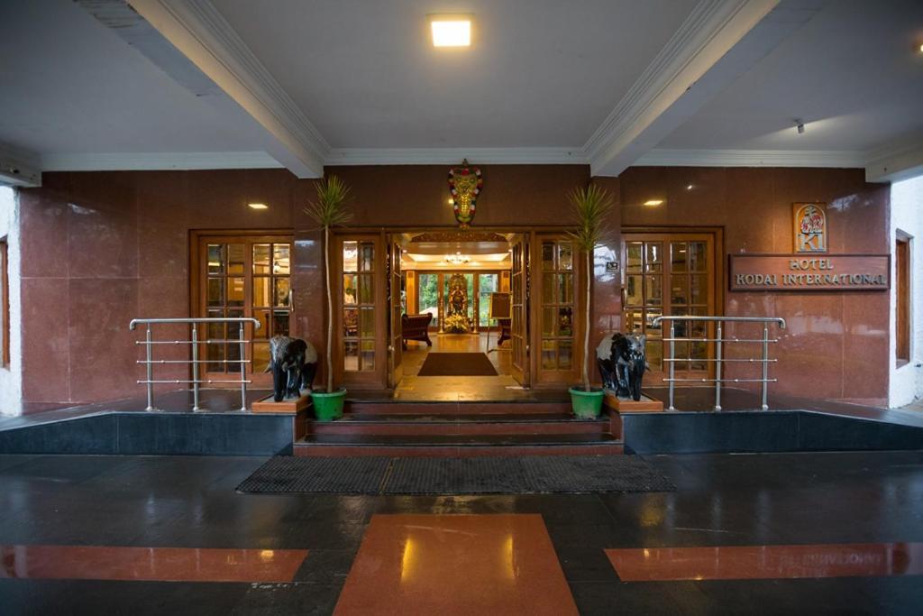 Hotel Kodai International Kodaikanal Bagian luar foto