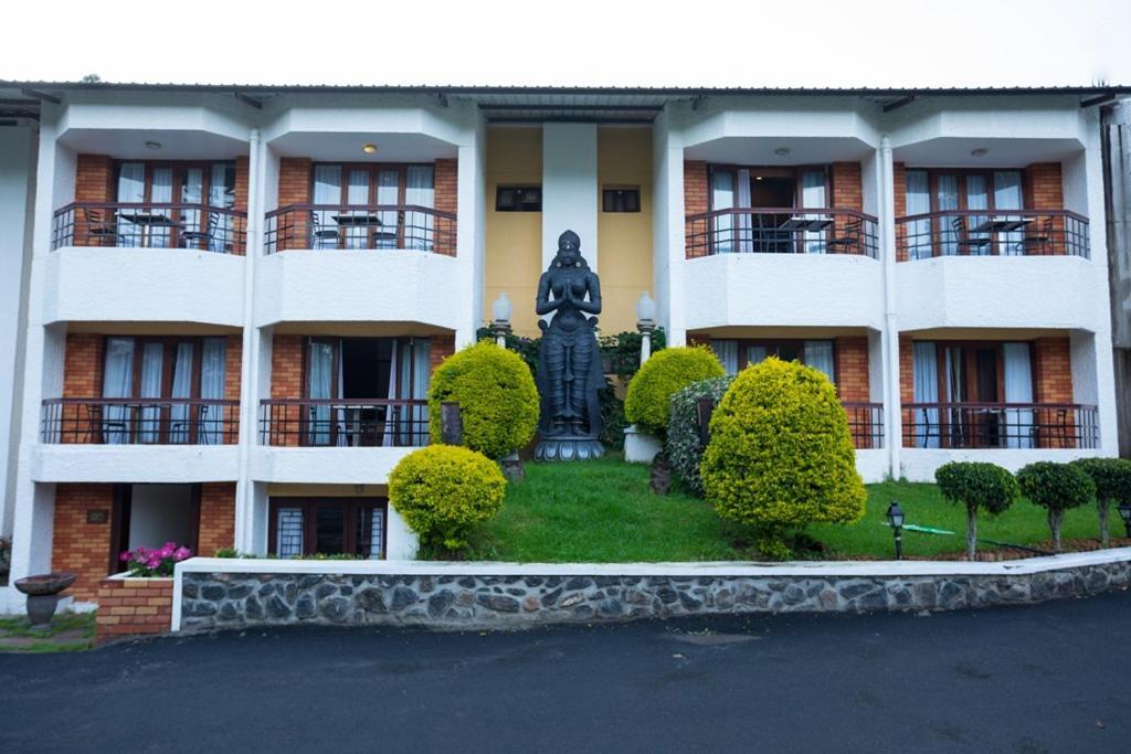 Hotel Kodai International Kodaikanal Bagian luar foto